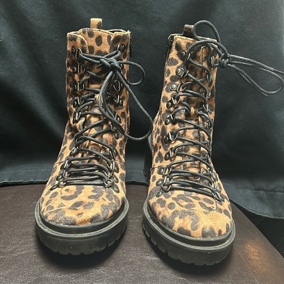 Forever 21 side zip, front tie cheetah heeled “hiker” boot. - Picture 1 of 4